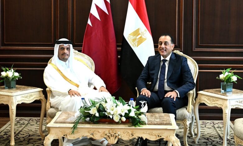 مصر وقطر تؤكدان تعزيز الشراكة الاقتصادية والسياسية وتدعم جهود وقف إطلاق النار بغزة