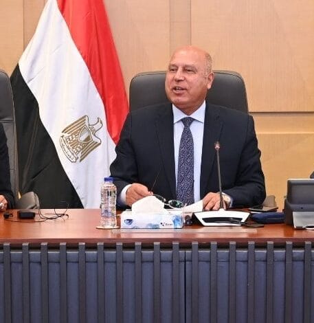 كامل الوزير: إعادة تشغيل 6 آلاف مصنع متعثر بالتعاون مع البنك المركزي