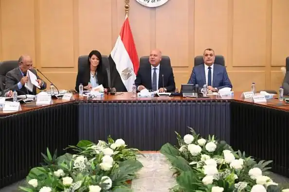 الوزير: 28 فرصة استثمارية لتعميق التصنيع وصناعة الحديد مع قائمة سوداء للمصانع المخالفة للكهرباء