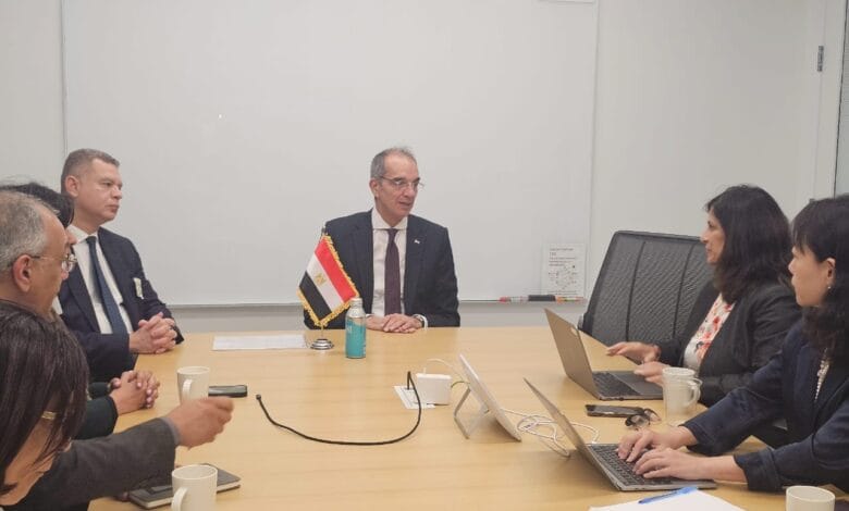 وزير الاتصالات يعقد اجتماعات استراتيجية مع شركات عالمية لتعزيز صناعة الإلكترونيات والذكاء الاصطناعي