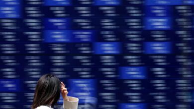 الأسهم الآسيوية تتراجع بعد مكاسب قياسية والين الياباني عند أدنى مستوى منذ عام