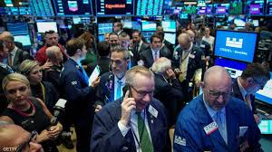 وول ستريت تراهن على انخفاض أسرع لأسعار الفائدة : المستثمرون يتوقعون أقل من 3% بنهاية العام