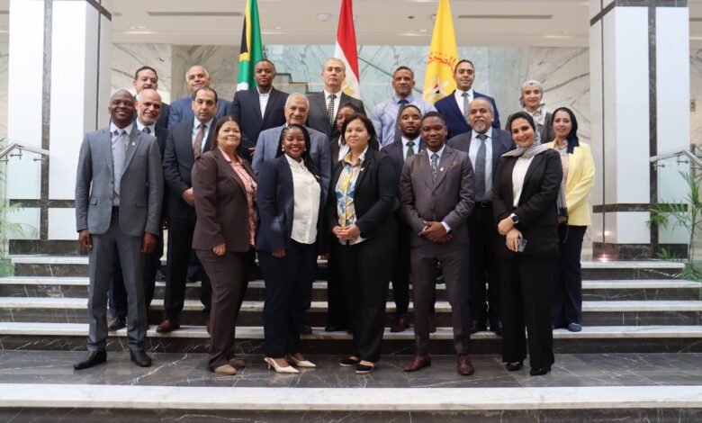 البنك المركزي المصري يستقبل وفد جنوب إفريقيا للتعرف على تجربة دار الطباعة ومركز النقد بالعاصمة الإدارية