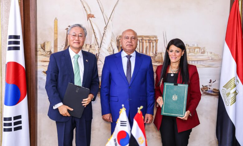 مصر وكوريا الجنوبية توقعان مذكرة تفاهم لتطوير تكنولوجيا صيانة السيارات الخضراء في 4 مراكز تدريب مهني