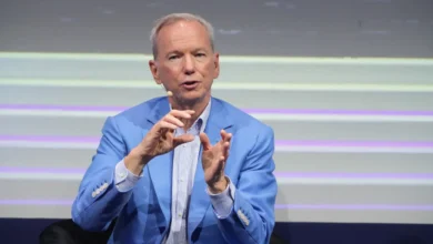 إريك شميت يحذر: الذكاء الاصطناعي قد يتعلم كيفية قتل البشر