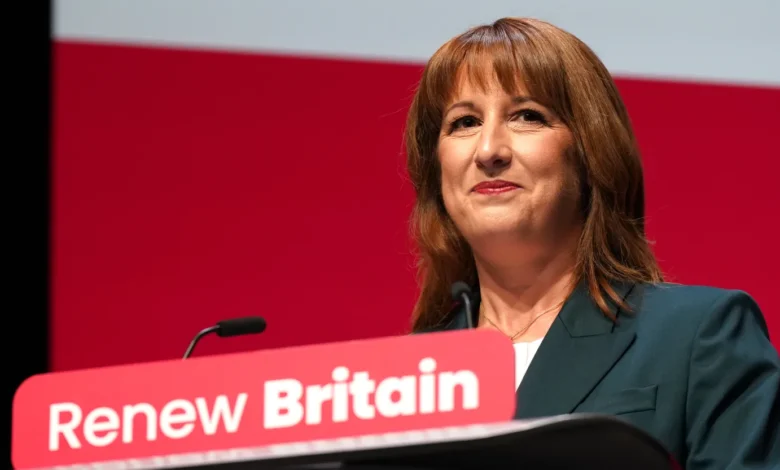 بريطانيا على مفترق طرق مالي.. ريفز تشرح خططها لخفض الدين وضبط الإنفاق