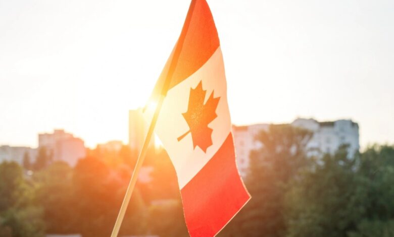 بنك كندا يخفض أسعار الفائدة 25 نقطة أساس وسط تباطؤ النمو الاقتصادي