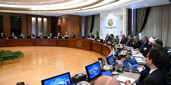 مصر تحقق أعلى نمو اقتصادي ربع سنوي منذ 3 سنوات مع انخفاض التضخم وارتفاع الاحتياطيات