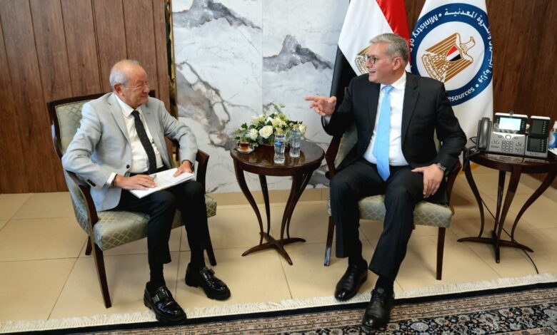 نجيب ساويرس: مصر توفر فرصًا استثمارية هائلة في الذهب والتعدين