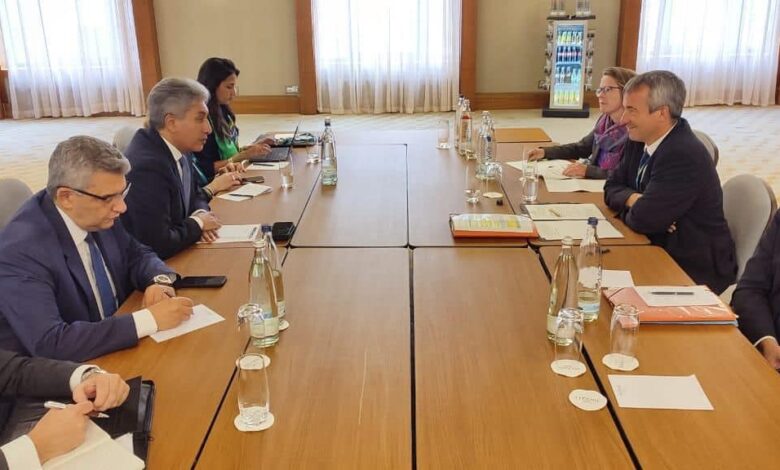 مصر وألمانيا تتفقان على تعزيز التعاون السياحي والأثري لدفع الحركة السياحية