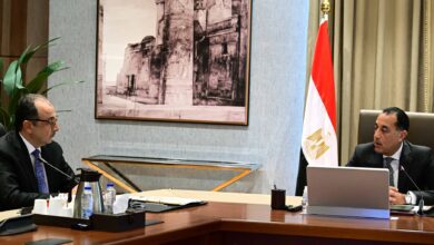 مدبولي يستعرض الفرص الاستثمارية في السياحة والتشييد ويشجع الشراكة مع القطاع الخاص