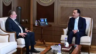 مدبولي يلتقي محافظ البنك المركزي لمتابعة السياسات المالية والنقدية واحتياطي النقد الأجنبي
