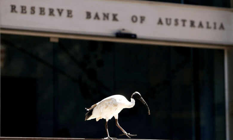 الاحتياطي الأسترالي يبقي على الفائدة دون تغيير وسط تضخم ثابت ومخاوف اقتصادية