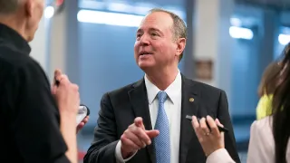 شيف: لن نستسلم للترهيب الانتقامي لحملة «ترامب» المزعومة