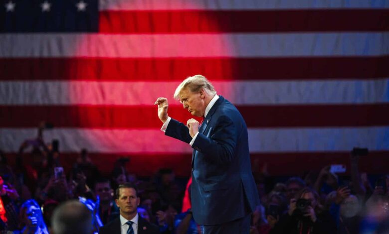 رسوم ترامب الجمركية تواجه انتكاسة والشركات تستعد لارتفاع الأسعار