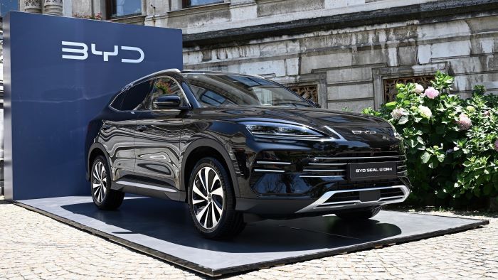 BYD الصينية تسجل تراجعًا حادًا في الأرباح بنسبة 33% رغم توسعها في الأسواق الأوروبية