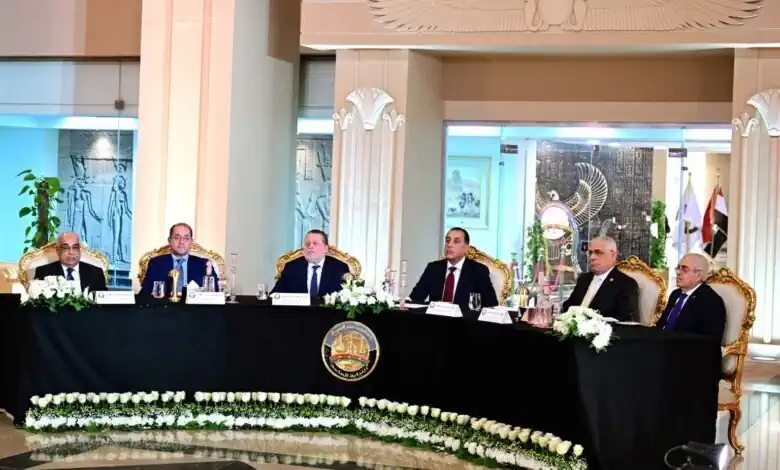 النيابة العامة تسلم البنك المركزي 265 كجم ذهب بقيمة 1.65 مليار جنيه