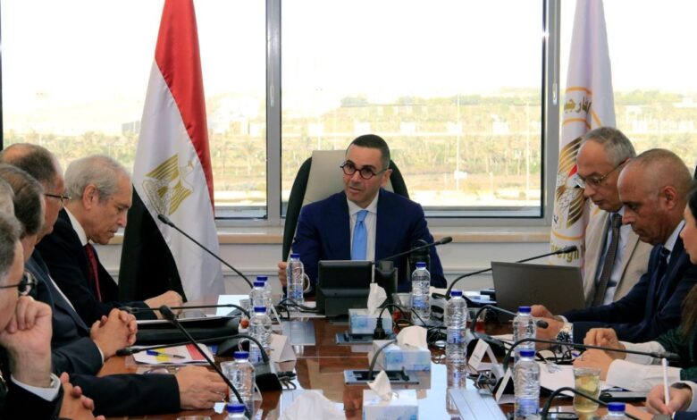 40.6 مليار دولار صادرات مصر غير البترولية…والعجز التجاري ينخفض 5 مليارات دولار