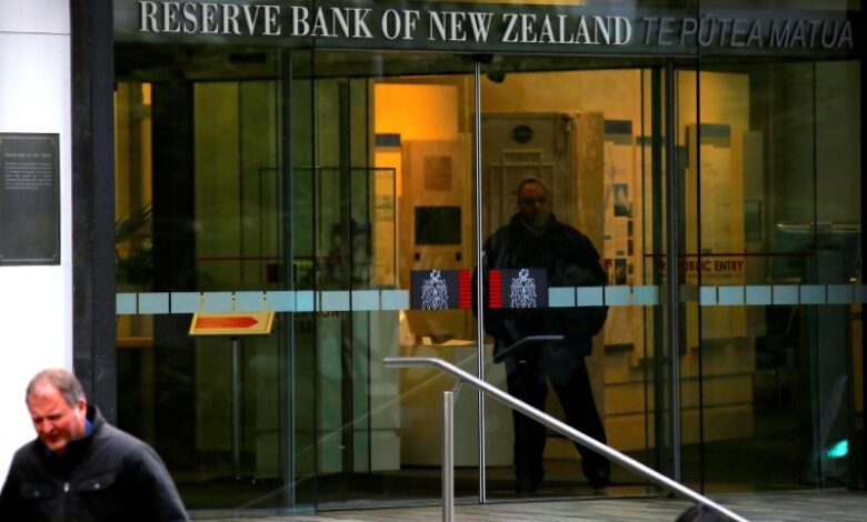 نيوزيلندا تخفض الفائدة إلى 2.25% لدعم التعافي الاقتصادي الهش