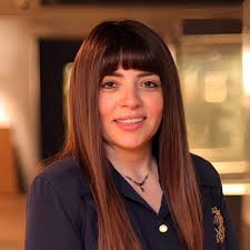 دينا أبو طالب من البنك الأهلي المصري ضمن أفضل 10 نساء في التسويق بالشرق الأوسط