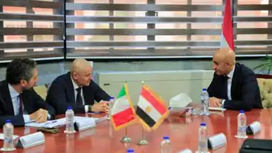 وزير التعليم يبحث مع السفير الإيطالي التوسع في مدارس التكنولوجيا التطبيقية بمصر