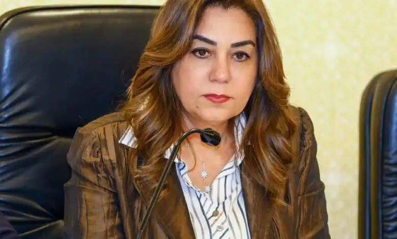 منال عوض: سرعة إنهاء طلبات التصالح والتيسير على المواطنين بالقاهرة