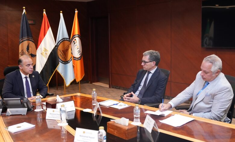 الرقابة المالية تستعد لإصدار قرارات جديدة لتنشيط السوق وزيادة السيولة