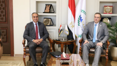 رئيسا التنظيم والإدارة وحماية المستهلك يبحثان سبل التعاون لتطوير الأداء المؤسسي