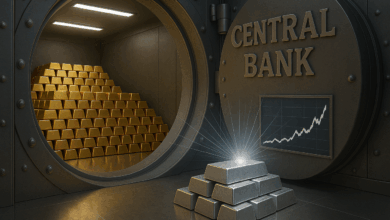 قفزات الفضة القياسية تعيد تشكيل سوق المعادن الصاعدة والذهب يواصل الصعود