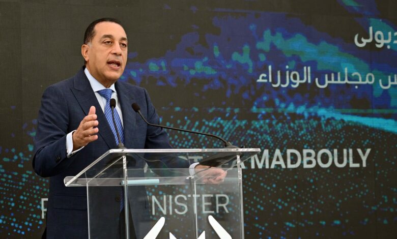 مدبولي: مصر تتحول إلى مركز إقليمي لصناعة السيارات بفضل بنية أساسية جاذبة للاستثمار