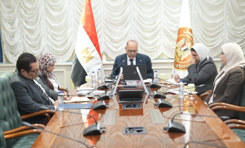 وزير العمل يجتمع مع البنك الدولي لمناقشة تقرير مؤشرات رأس المال البشري في مصر