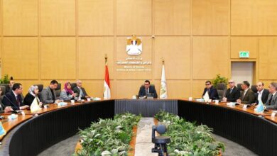 وزير الإسكان يكشف خطط تقنين الأوضاع بالأراضي المضافة في 9 مدن