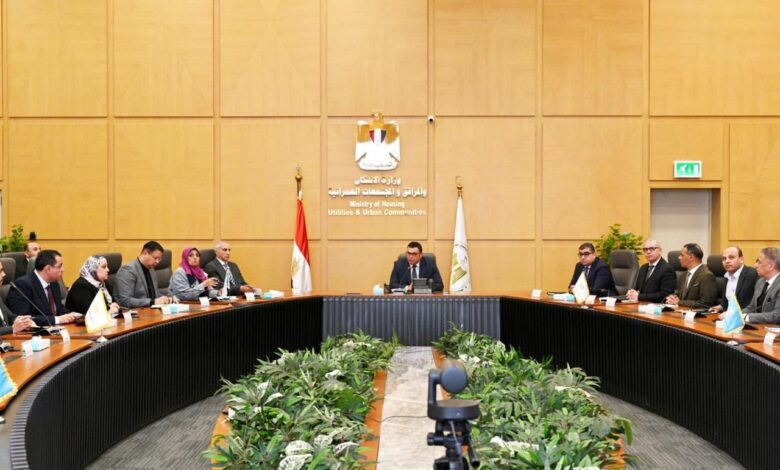 وزير الإسكان يكشف خطط تقنين الأوضاع بالأراضي المضافة في 9 مدن