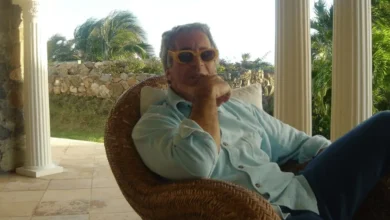 فضيحة إبستين 2025: ديمقراطيون يتهمون وزارة العدل بحذف صور ترامب من الملفات!