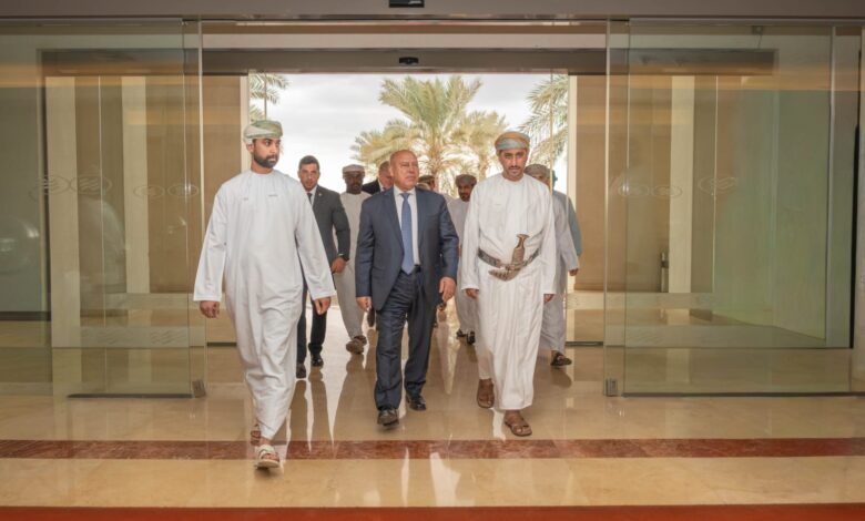 كامل الوزير يزور ميناء صحار ويؤكد: نقطة انطلاق للتكامل الصناعي بين مصر وعمان