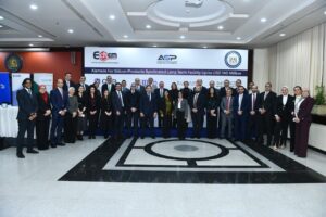 تحالف مصرفي يضم QNB مصر وCIB وبنك القاهرة يمول مجمع السيليكون بالعلمين بـ140 مليون دولار لتعزيز الإنتاج المحلي والتصدير.