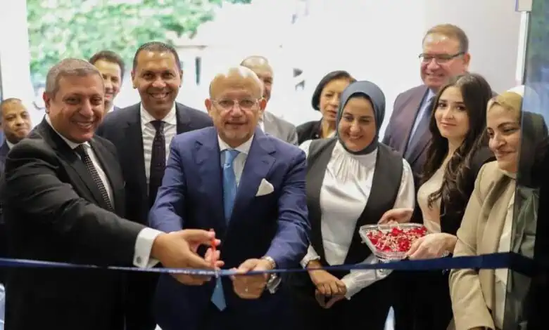 بنك التنمية الصناعية يفتتح فروعًا مطورة بالإسكندرية وسموحة ويحدث ستانلي