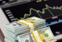 الدولار الأمريكي يتراجع مقابل العملات بعد خفض الاحتياطي الفيدرالي للفائدة