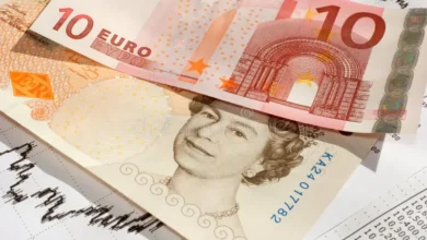 استقرار الجنيه الاسترليني واليورو أمام الجنيه المصري اليوم الاثنين 