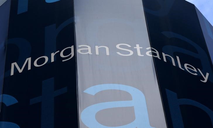 Morgan Stanley يقلل تعرضه لمراكز بيانات الذكاء الاصطناعي مع مخاوف السوق