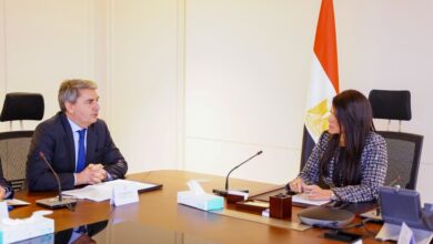 وزيرة التخطيط تبحث مع بنك الاستثمار الأوروبي تعزيز التعاون في البنية التحتية