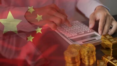 موجة بيع قوية في الصين بعد قمة الذهب التاريخية 5594 دولار