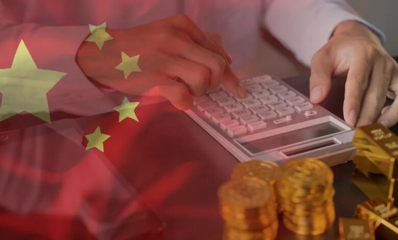 موجة بيع قوية في الصين بعد قمة الذهب التاريخية 5594 دولار