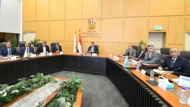 وزير الإسكان يتابع تنفيذ مشروعات "حياة كريمة" لتطوير قرى الريف المصري