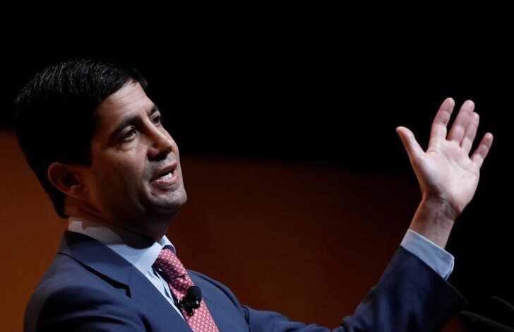 انقسام حاد داخل الفيدرالي.. بوستيك يطالب بالصبر ووالر يدعو لخفض فائدة