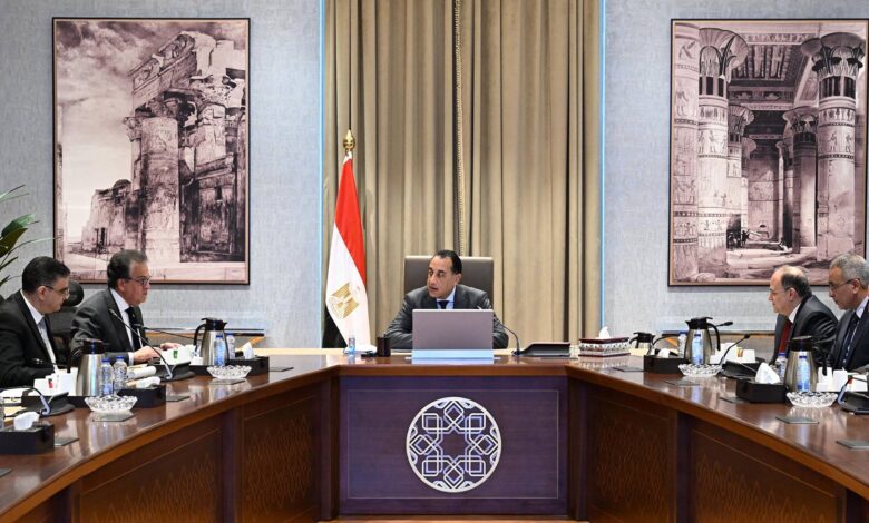 مدبولي يتابع توافر الأدوية وسداد مستحقات الشركات.. نمو 42% في قيمة تداول الأدوية