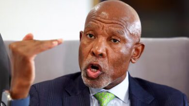 محافظ المركزي الجنوب أفريقي: سنستفيد من خطوط سيولة البنك المركزي الأوروبي