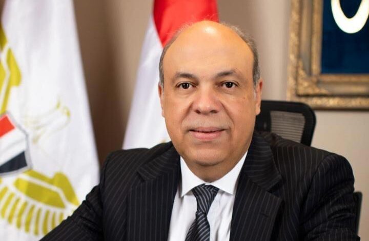 وزير الطيران:المجال الجوي المصري يعمل بكامل طاقته رغم التصعيد الإقليمي