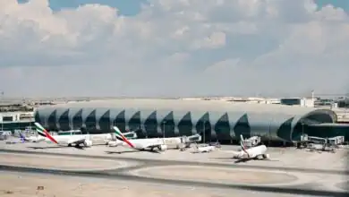 مطارات دبي تعلق جميع الرحلات حتى إشعار آخر بسبب التطورات الإقليمية
