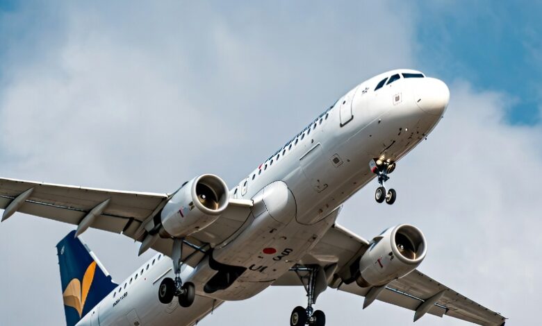 شركات طيران عالمية تعلق رحلاتها في الشرق الأوسط بعد ضربات أمريكية إسرائيلية على إيران